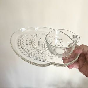 Federal Glass Co snack plates and cups in excellent condition! Set of 4